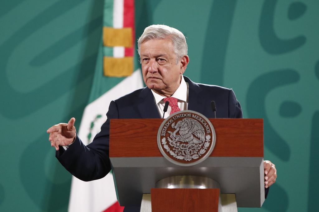 López Obrador consideró que se deben de aceptar estos resultados y manifestó que se tiene que trabajar más con la gente. (EFE)