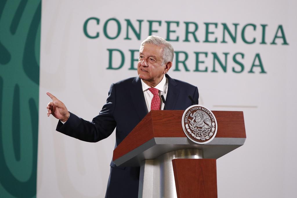 López Obrador expresó a sus adversarios un 'lástima fifís', por lo que consideró un buen resultado de la elección intermedia. (EFE)