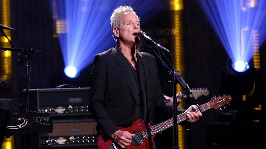 El que fuera miembro de Fleetwood Mac, Lindsey Buckingham, ha anunciado a través de su discográfica el lanzamiento el próximo 17 de septiembre de un álbum homónimo que será el primero que publica en solitario en una década.  (ESPECIAL) 