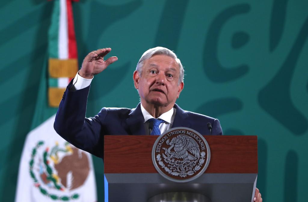 López Obrador señaló que continuarán con la disciplina para mantener los equilibrios macroeconómicos y cuidar en especial la inflación, porque ha comenzado a crecer la economía. (ARCHIVO)