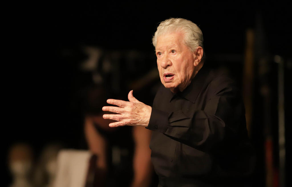 A sus 96 años, el actor mexicano Ignacio López Tarso se prepara para volver a los escenarios de forma presencial y, para poder hacerlo, está en proceso de rehabilitación física, informó este jueves su hijo Juan Ignacio Aranda. (ARCHIVO) 