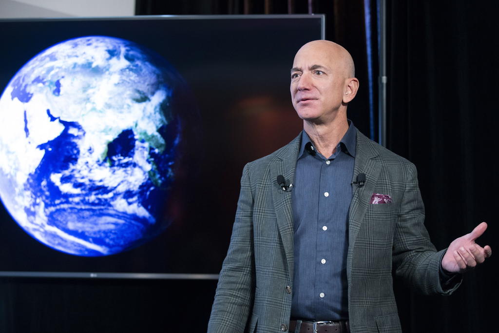 El fundador de Amazon, Jeff Bezos, viajará al espacio el próximo 20 de julio en el primer viaje tripulado de su compañía Blue Origin, según ha anunciado el propio magnate en su cuenta de Instagram. (ARCHIVO) 
