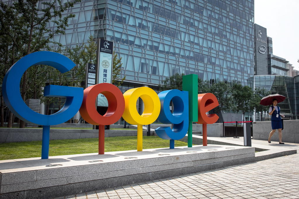 El gigante de internet Google anunció que uno de los ejecutivos que hasta ahora formaba parte de su equipo de promoción de la diversidad, Kamau Bobb, ya no ocupa esa posición, tras salir a la luz una serie de comentarios antisemitas que hizo en 2007. (ESPECIAL) 
