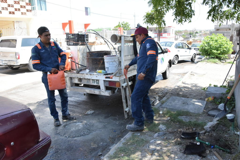 Es la red de agua potable que cubre ambos municipios la que se estará manejando a través de sus válvulas, para desviar agua a los sectores donde se requiera más.