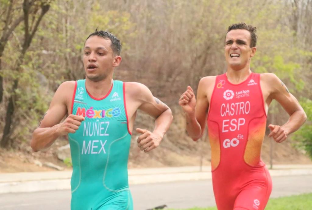 De la selección, el más destacado fue David Núñez, quien entró en el cuarto lugar general con tiempo de 53:24.8 y más atrás, en el séptimo, Crisanto Grajales, que reafirma la plaza olímpica para México, con tiempo de 53:35.1.
(ESPECIAL)