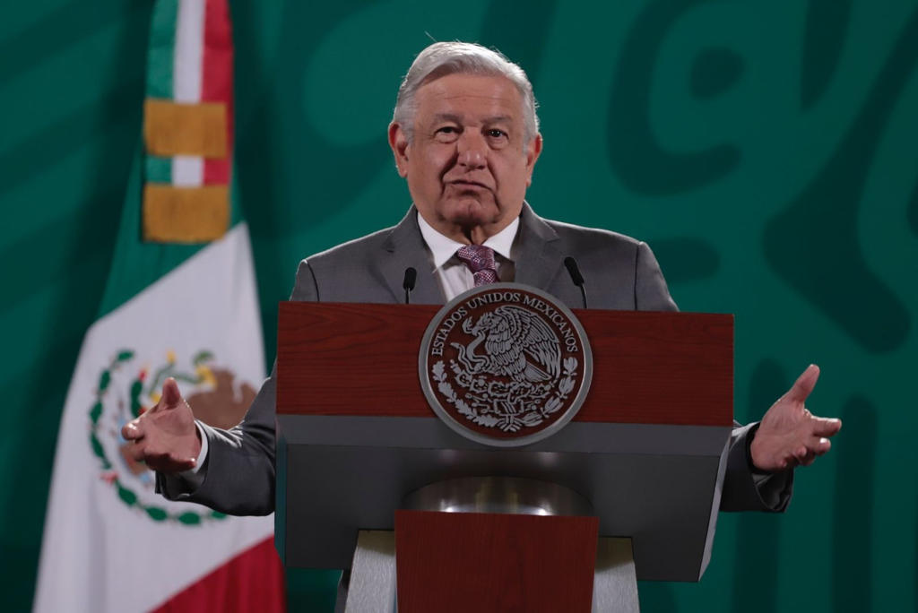 El presidente Andrés Manuel López Obrador aseguró que, aunque son muy malas las comparaciones, México se encuentra en el lugar número 19 de 30 países, en el número de fallecimientos por COVID-19 por cada millón de habitantes. (ESPECIAL)

