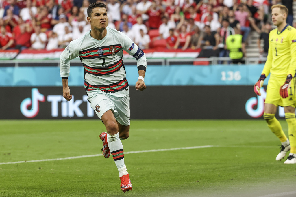 Cristiano Ronaldo marcó dos goles ante Hungría, con lo que se convirtió en el máximo anotador en la historia de la Eurocopa. (AP)