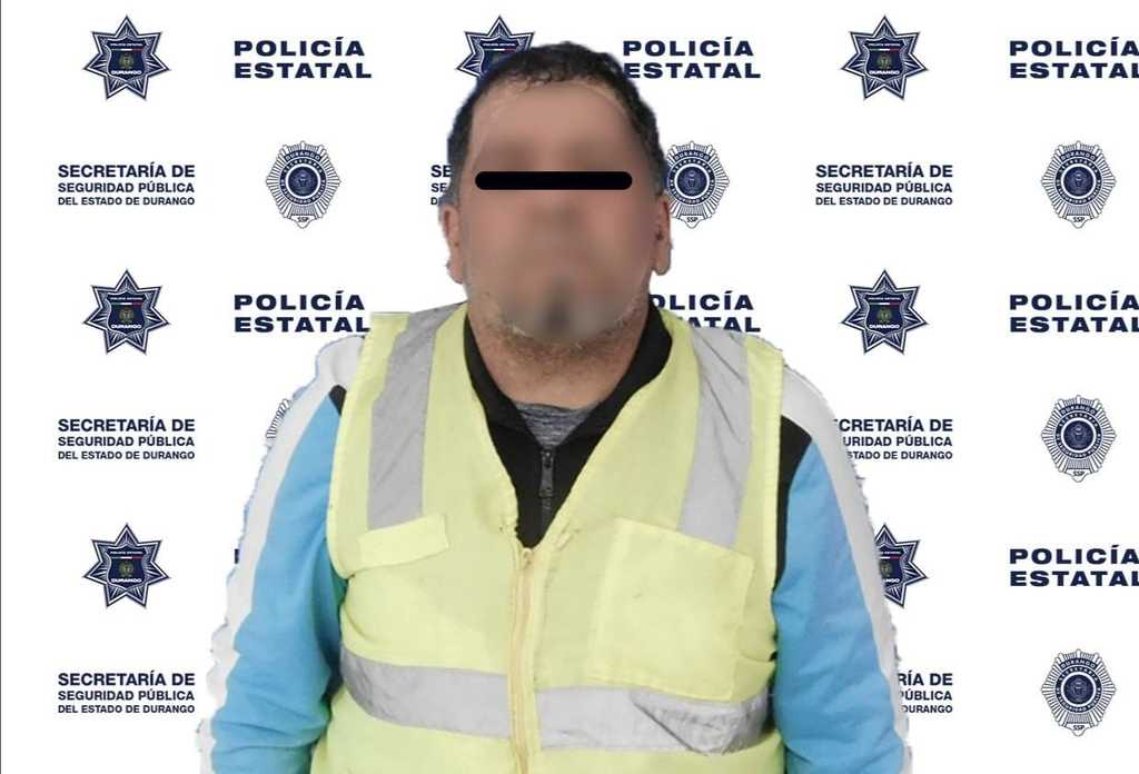 Detienen a hombre en Gómez Palacio con camioneta robada; el detenido fue trasladado a la Vicefiscalía. (EL SIGLO DE TORREÓN)