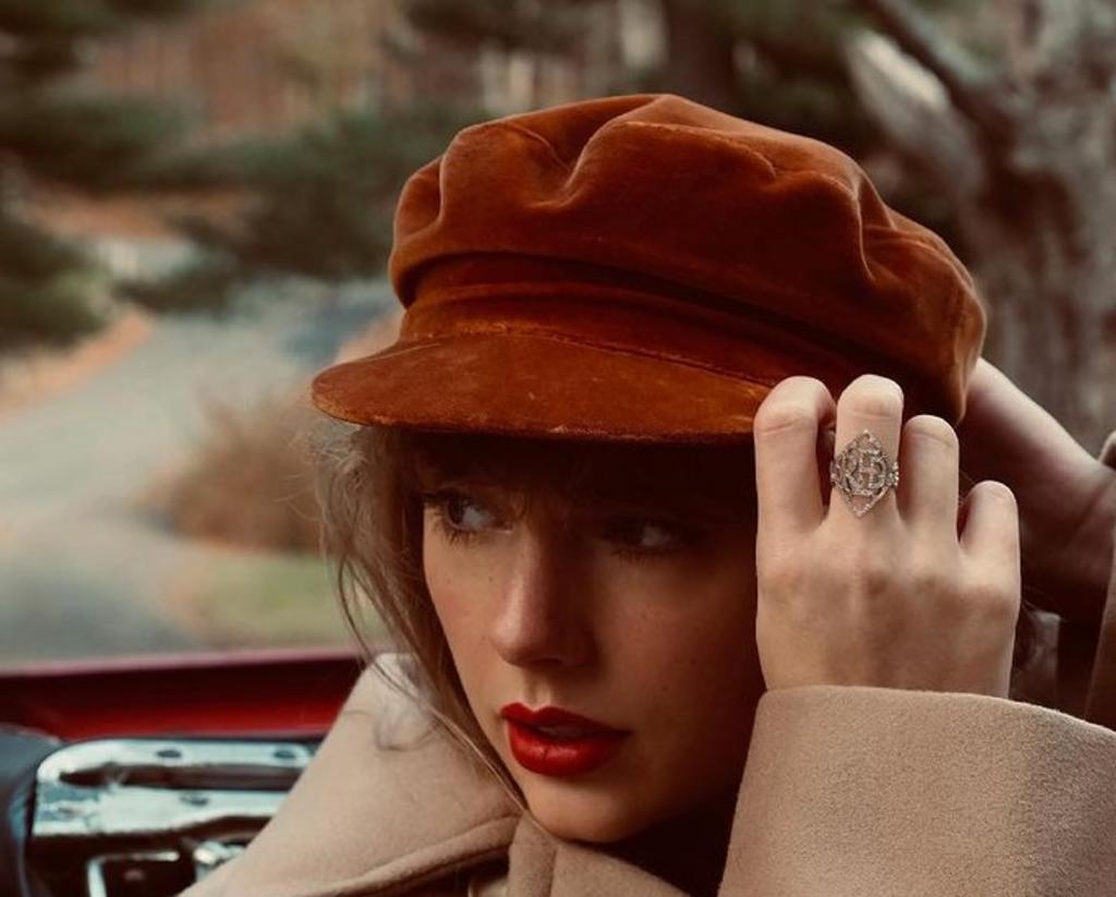 En su búsqueda de recuperar la propiedad intelectual de su obra, Taylor Swift anuncia cuál es el segundo disco que regrabará: 'Red' y llegará el 19 de noviembre. (ESPECIAL) 
