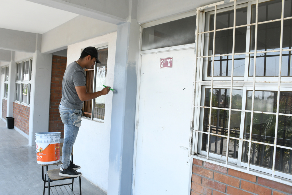 En La Laguna hay alrededor de 150 escuelas; la mayoría en Torreón requieren mejoras por los daños ocasionados por los ladrones. (EL SIGLO DE TORREÓN) 