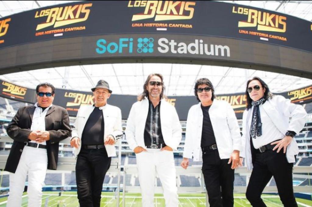 El anuncio del regreso de Los Bukis, luego de 25 años fuera del escenario,  con su gira “Una historia cantada” ha causado locura entre los fanáticos de la legendaria banda. (ESPECIAL) 
 