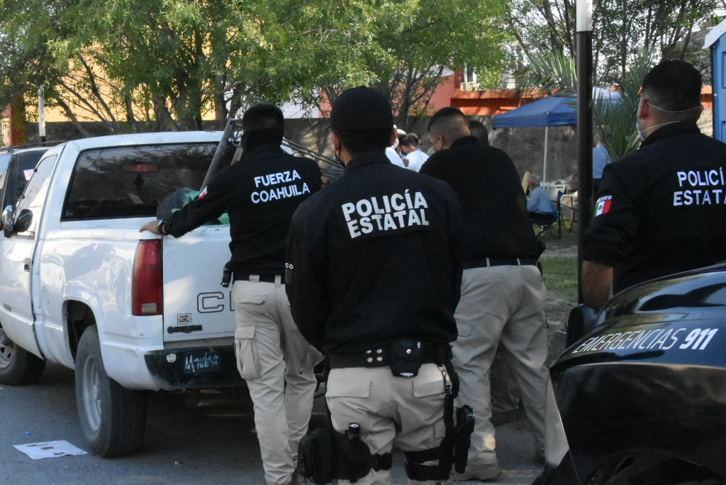 Un hombre denuncia que ha sido extorsionado en diversas ocasiones por agentes de Fuerza Civil, corporación estatal, donde solo se le ha procesado en una ocasión por droga. Le han pedido dinero y teme por su seguridad y la de su familia.