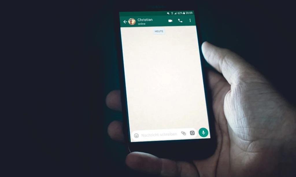 Pese a no tener relativamente ninguna función en concreto, los mensajes invisibles pueden ser utilizados en WhatsApp para llamar la atención de algún contacto sin tener que colocar un texto, un emoji u otro elemento (ESPECIAL) 