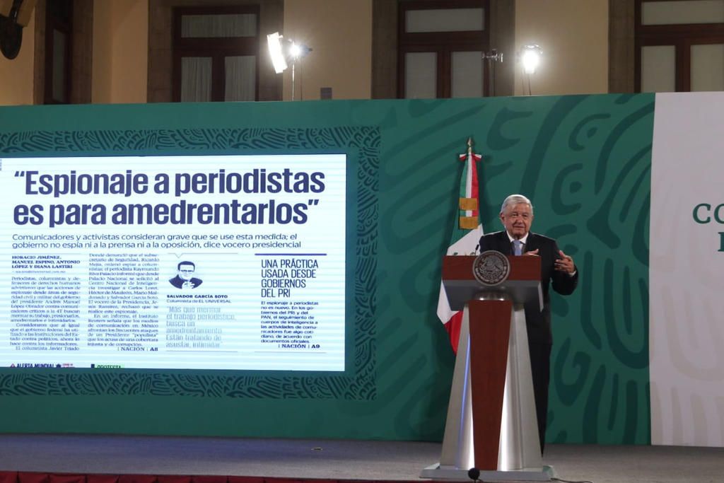 López Obrador negó espiar a periodistas, columnistas y defensores de derechos humanos críticos con su Gobierno, como publicó el diario El Universal. 