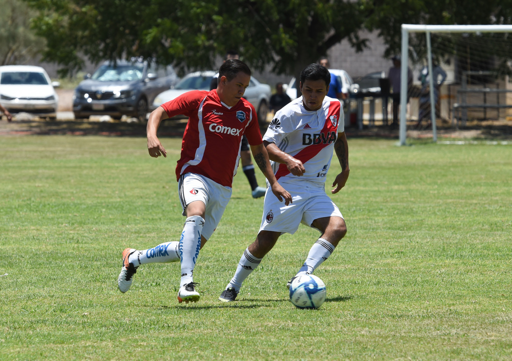 Inicia la jornada tres en la Liga Premier de San Isidro en La Laguna