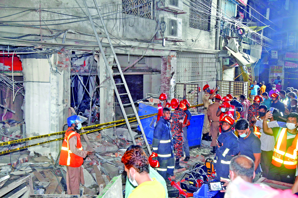 Bangladesh además tiene un largo historial de accidentes en edificios y fábricas. (EFE) 