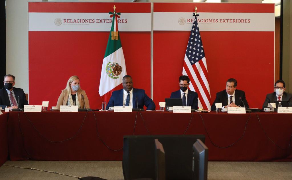 México y Estados Unidos acordaron el miércoles avanzar en estrategias para fortalecer y ampliar los mecanismos de inteligencia, especialmente en el área financiera, así como reducir la violencia y el tráfico ilícito de armas. (ARCHIVO)