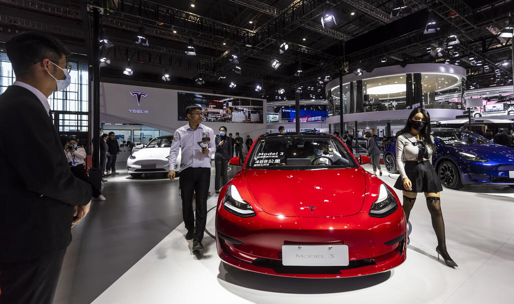 Las ventas de abril a junio superaron por más del doble las registradas en el mismo periodo el año pasado, cuando el inicio de la pandemia del coronavirus obligó a Tesla y a otras automotrices a cerrar sus fábricas por gran parte del trimestre.
(ARCHIVO)