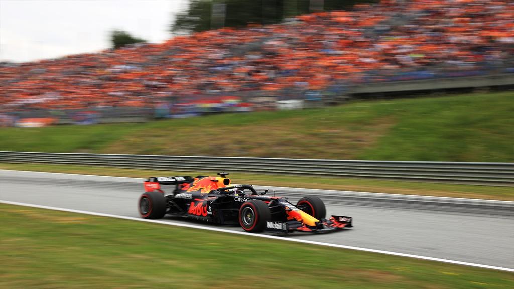Los triunfos para Red Bull en la Fórmula 1 no cesan, pues este domingo el piloto Max Verstappen se coronó en primer lugar. (TWITTER) 