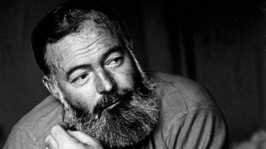 Ernest Hemingway nació hace 122 años, en una pequeña localidad del estado de Illinois. (ESPECIAL)