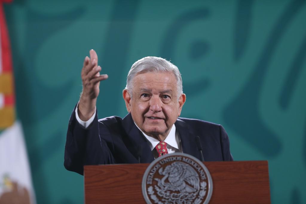 López Obrador señaló que ser político es tener ideales, principios, luchar por una causa justa y ser humanista. (EFE)
