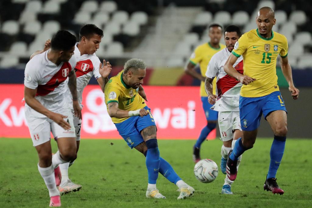 Lucas Paquetá anotó por segundo partido consecutivo, tras una genialidad de Neymar, y Brasil superó el lunes 1-0 a Perú para colocarse en la final de la Copa América, en la que buscará revalidar el cetro. (EFE)