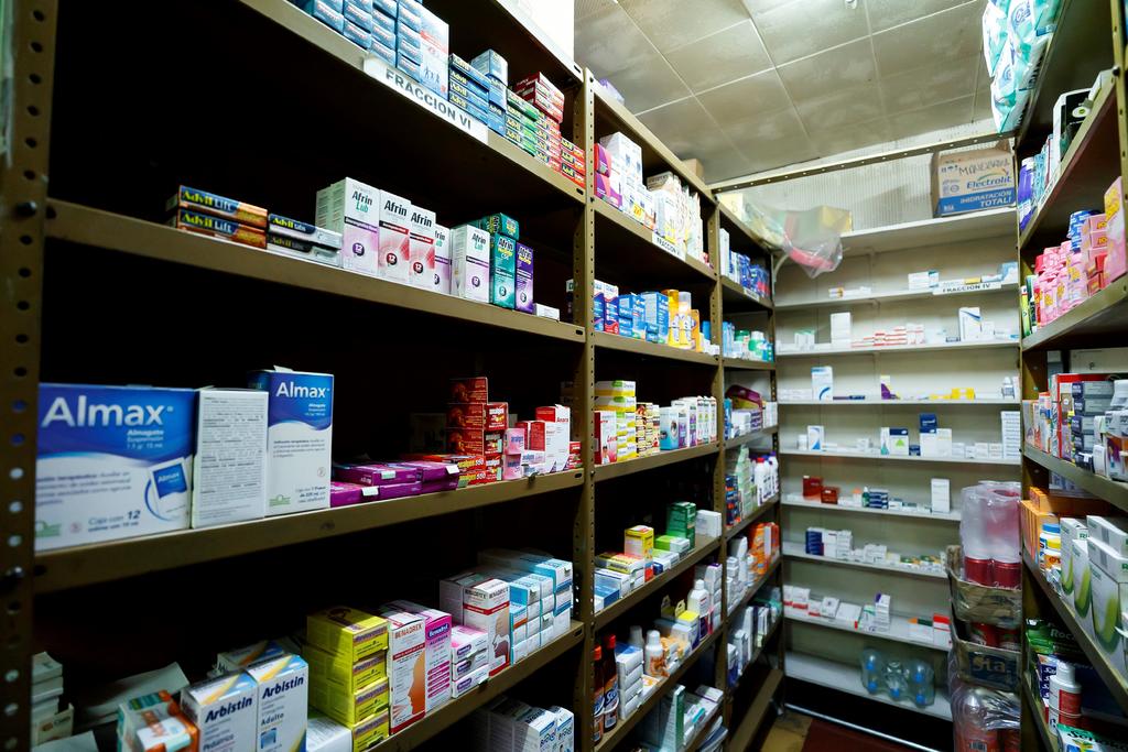 Insabi afirmó que las empresas proveedoras de medicamentos seleccionadas por la UNOPS entregarán unos 98 millones de “piezas”. (ARCHIVO) 