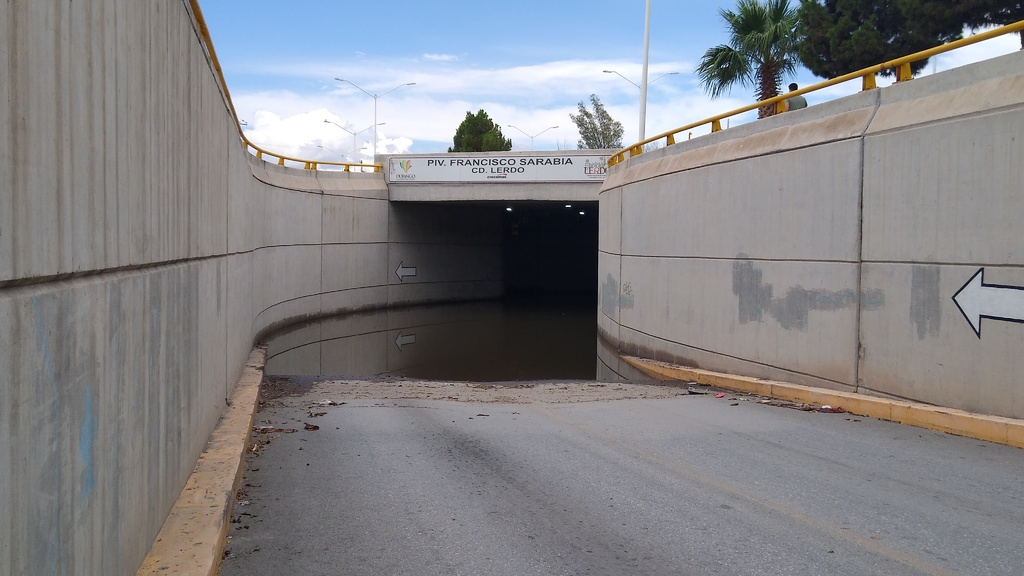 Buscan prevenir que pase algún accidente lamentable por el estado en que se encuentra el PIV. (ARCHIVO)