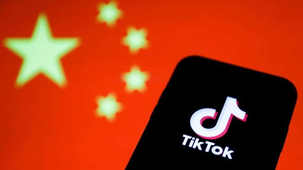 La empresa dueña de TikTok, Byte Dance, decidió dejar congelados, de momento, sus planes de mercado tras enfrentar una situación similar a la de Didi en Pekín (ESPECIAL) 
