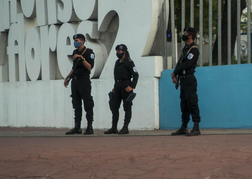 Al menos 25 jóvenes opositores han abandonado Nicaragua en medio de la ola de arrestos contra líderes disidentes y aspirantes a la Presidencia, a menos de cuatro meses de las elecciones generales, informó este martes la organización de oposición Alianza Cívica por la Justicia y la Democracia. (ARCHIVO) 