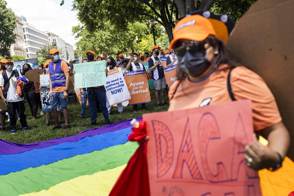El Gobierno de México lamentó este viernes la decisión tomada por la Corte Federal del Distrito Sur de Texas, la cual dictamina que el programa de Acción Diferida para los Llegados en la Infancia (DACA) violó la ley estadounidense cuando se creó y no recibirá nuevas aplicaciones. (ARCHIVO)