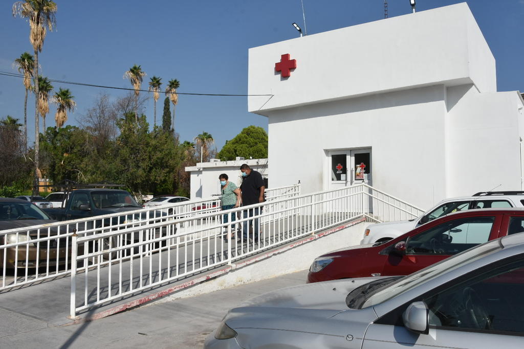 Luego de que en el transcurso de la semana, Coahuila registró un repunte de casos nuevos de COVID-19, este domingo se reportó una baja, sin embargo el número de personas hospitalizadas en el estado continúa a la alza, con un registro de 67, de acuerdo a cifras de la propia Secretaría de Salud. (ARCHIVO) 
