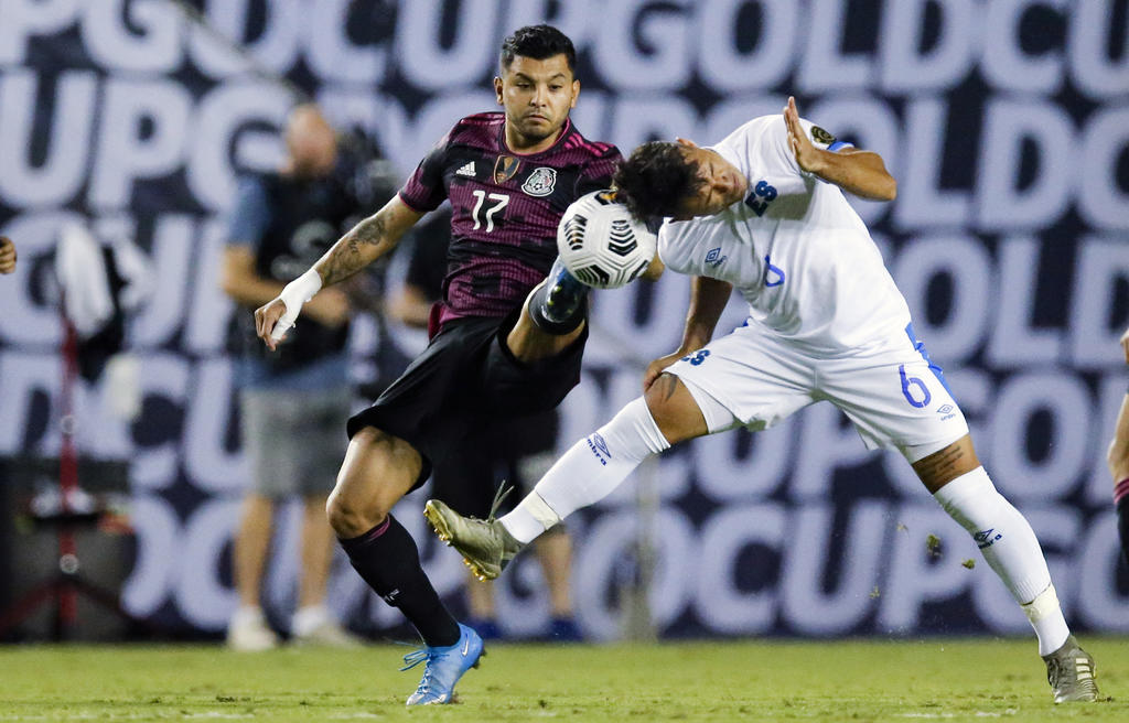 La Selección Mexicana derrotó a su similar de El Salvador por la mínima con un gol de 'Chaka' Rodríguez  con lo consigue avanzar a los Cuartos de Final como líder del Grupo A. (ARCHIVO) 