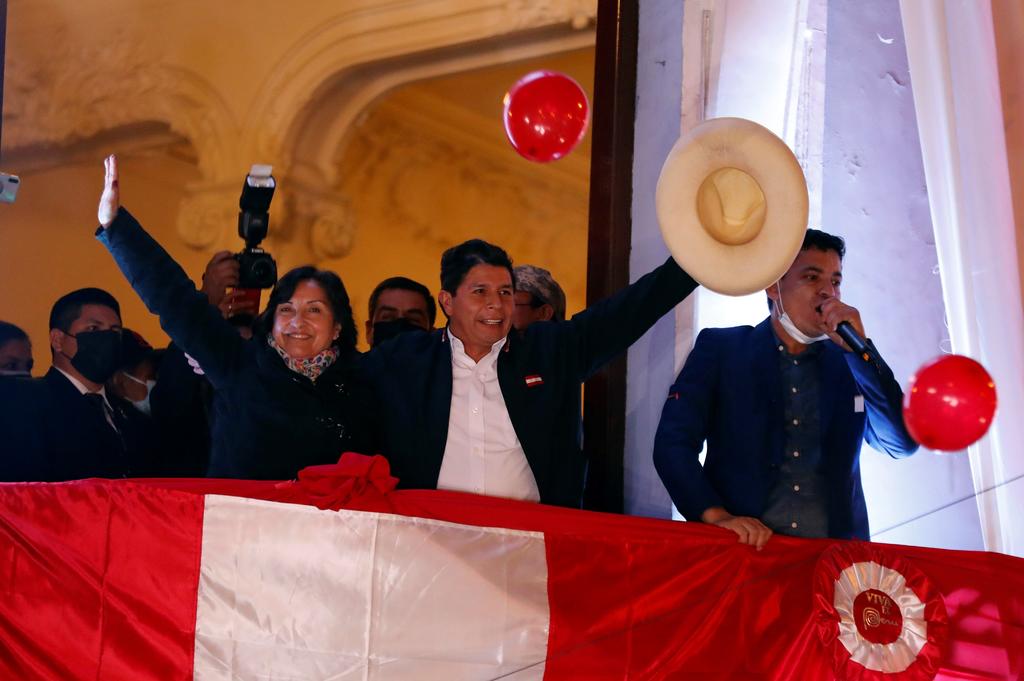 El titular del Ejecutivo le envió un abrazo solidario a quien será el nuevo presidente peruano y deseó que le vaya muy bien. (ARCHIVO)