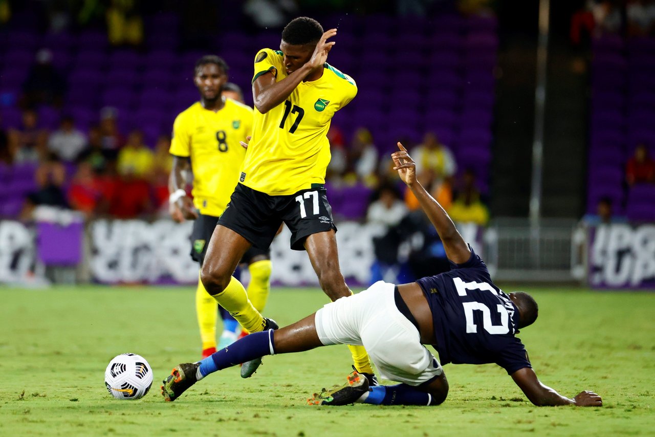 Costa Rica ganó el Grupo C de la Copa Oro ante Jamaica