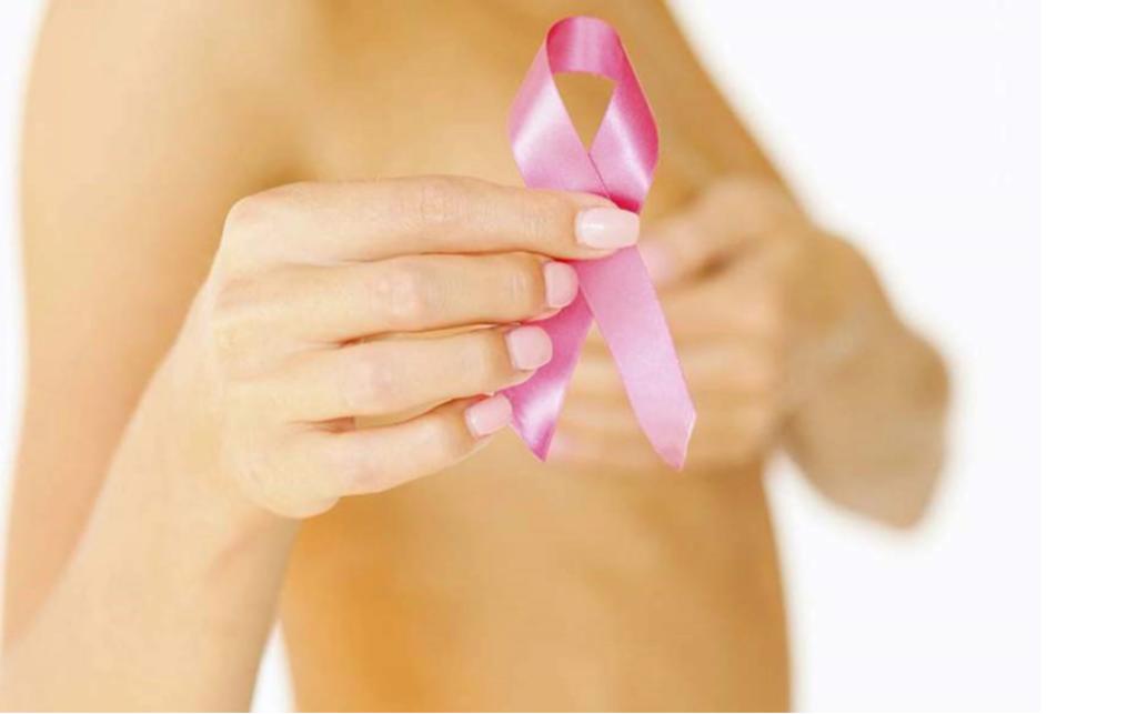 El Instituto de la Mujer en Lerdo invita a las mujeres que se sumen a la campaña de detección y prevención del cáncer de mama, a través de mastografías gratuitas en coordinación con la clínica UNEME Dedicam, en donde nuevamente 5 mujeres fueron beneficiadas.(ARCHIVO) 
