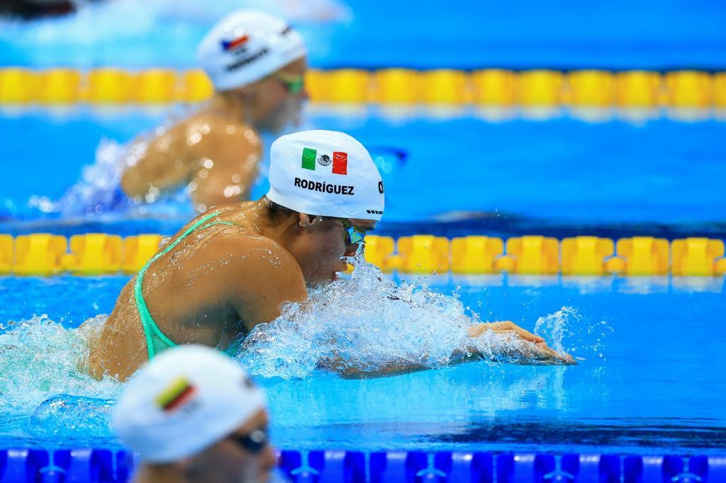 Los nadadores Melissa Rodríguez y Ángel Martínez, culminaron en cuarto y sexto sitio en sus respectivas pruebas, dentro de la natación de los Juegos Olímpicos de Tokio 2020 y sin la posibilidad de avanzar a semifinales. (ESPECIAL)
