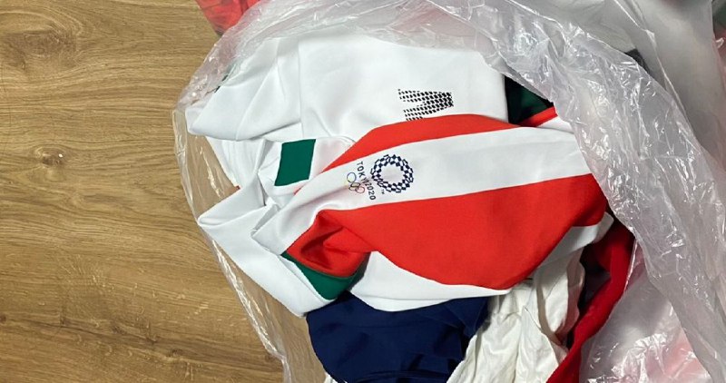 Selección Mexicana de Softbol es denunciada por tirar sus uniformes a la basura