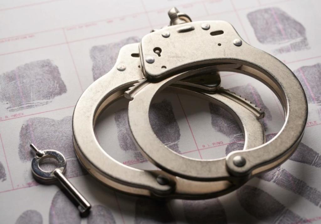 Una orden de aprehensión contra un hombre de 18 años de edad, por su presunta responsabilidad en el delito de violación en San Luis Potosí fue cumplimentada por elementos de la Policía de Investigación.