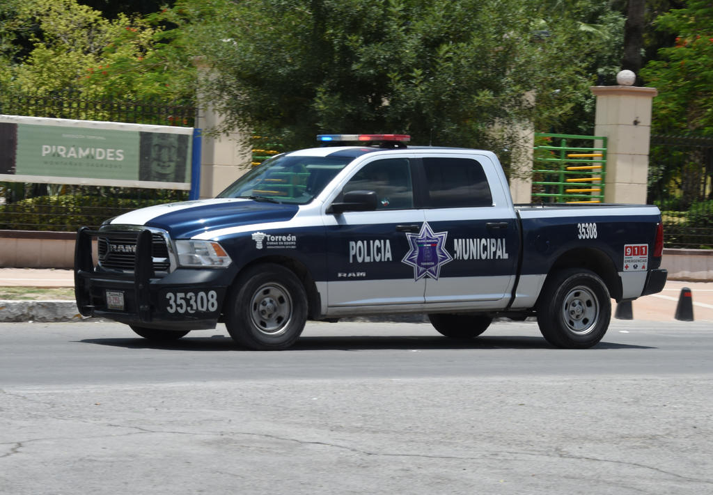 El jefe de la Policía de Torreón, Manuel José Pineda, afirmó que durante sus primeros días al frente de la corporación ha seguido de cerca algunas incidencias delictivas en diversos puntos del municipio, especialmente los que tienen que ver con impacto patrimonial y que son en los que actualmente ponen énfasis en materia preventiva. (ARCHIVO)