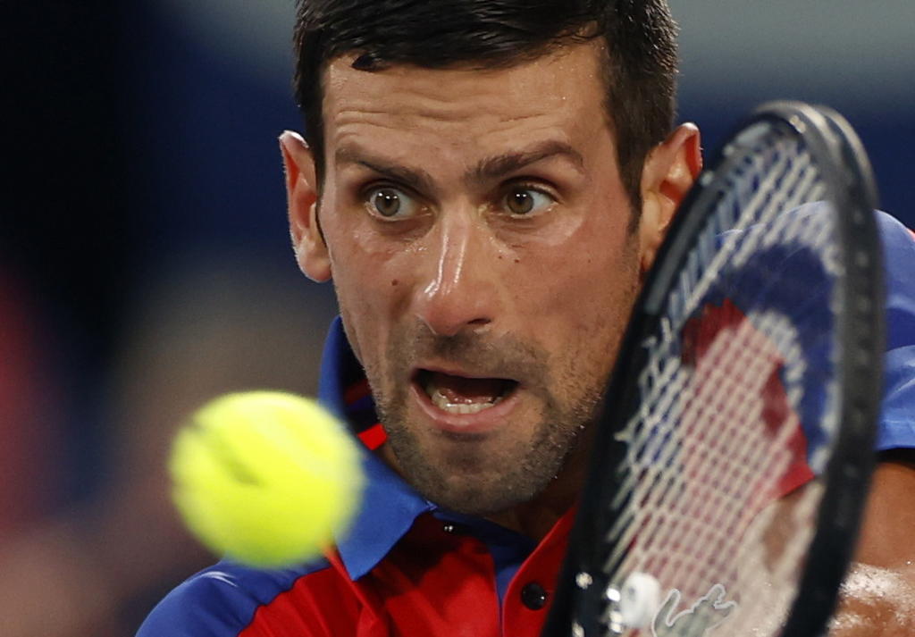 Djokovic perdió de forma sorprendentemente clara con el alemán Alexander Zverev. (EFE)