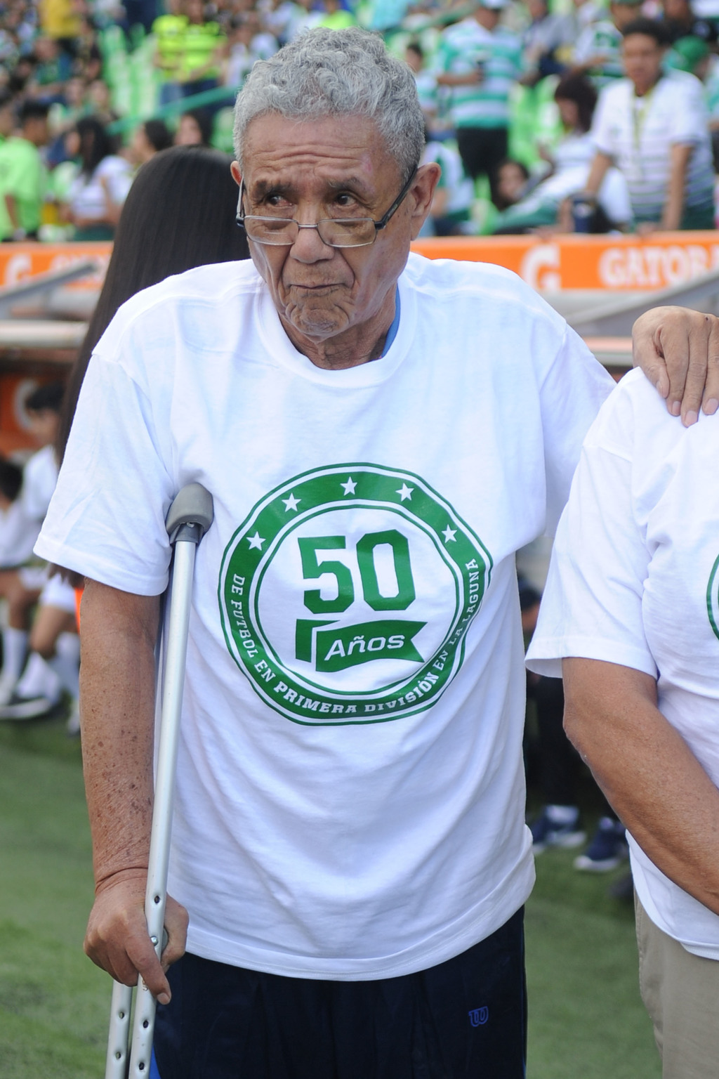 En marzo del 2018 junto a otros, se les rindió homenaje por 50 años del futbol de Primera División en la Laguna.