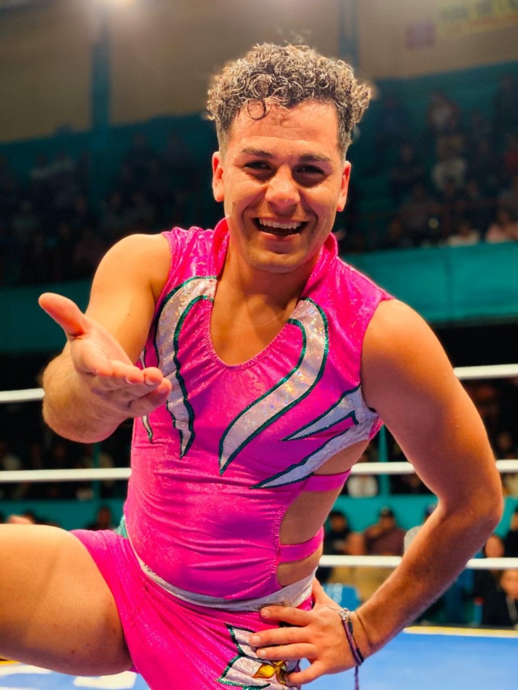 El exótico sensación del CMLL, el lagunero Dulce Gardenia, encabeza la gran función que se presentará hoy con Tony Arellano. (ESPECIAL)