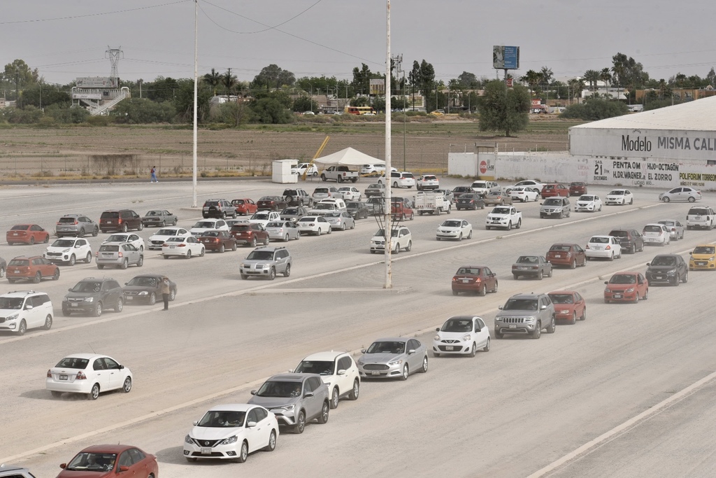 De nueva cuenta, las instalaciones de la Expo Feria de Torreón serán sede de vacunación en modalidad drive-thru.