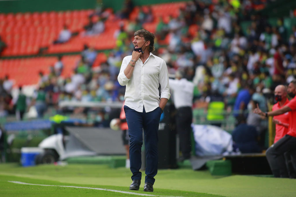 Gran trabajo está haciendo el director técnico Hernán Cristante con los Diablos Rojos del Toluca, quienes dominan el Apertura 2021. (JAM MEDIA)
