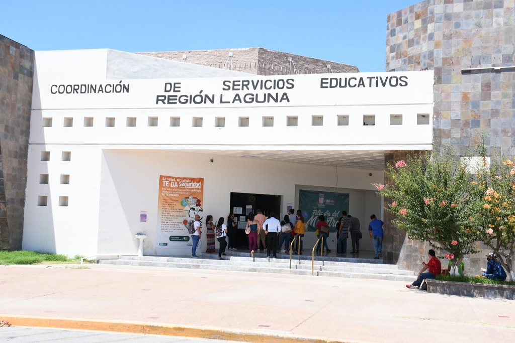 Se abrió un periodo extraordinario de inscripciones en las oficinas de la Coordinación de Servicios Educativos Región Laguna.