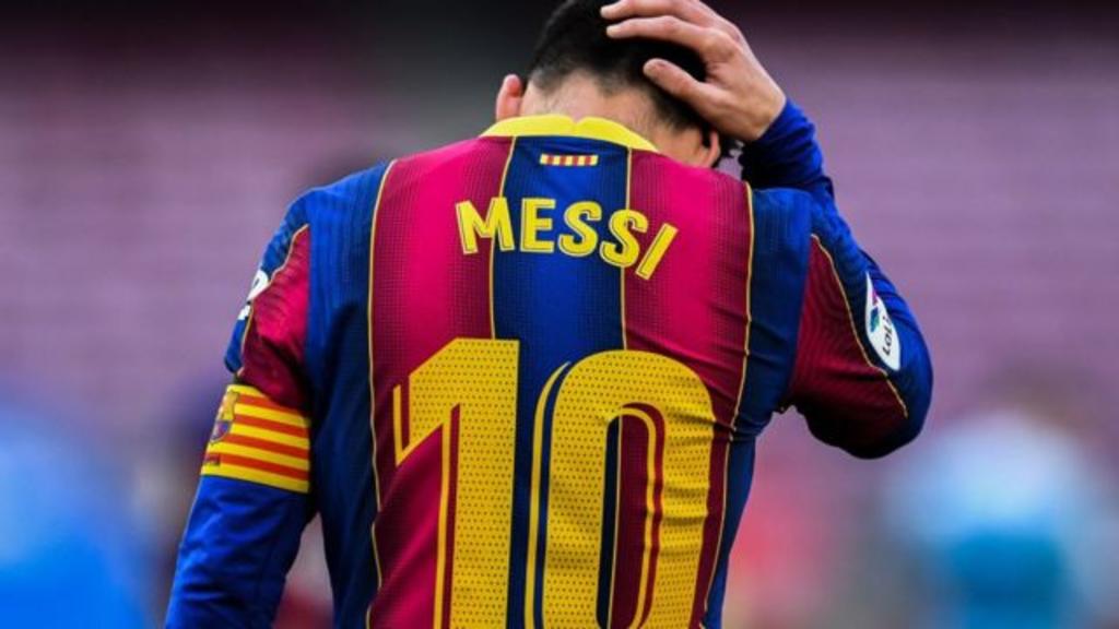 Luego de que se diera a conocer la salida de Lionel Messi del FC Barcelona tras 21 años, la afición azulgrana ha tomado las redes sociales para reaccionar sobre su llegada al PSG.