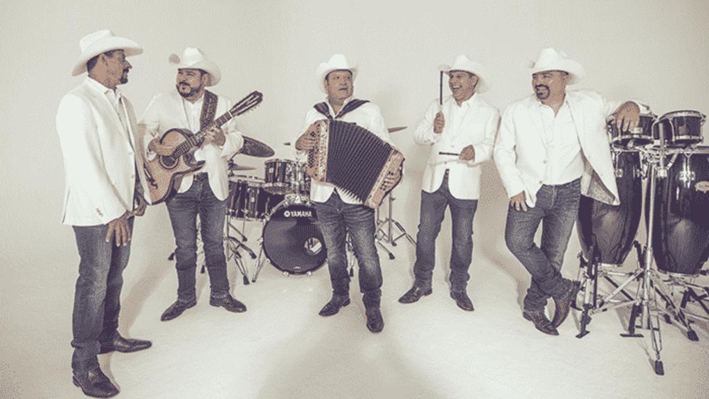 La agrupación, que se presentará este fin de semana en Torreón, dice que le gustaría colaborar con Chicos de Barrio o Apache.