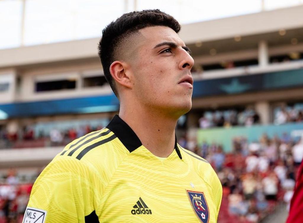 David Ochoa, portero nacido en Estados Unidos, pero de padres mexicanos, confirmó que escogió a la Federación Mexicana de Futbol para jugar en selecciones nacionales.

