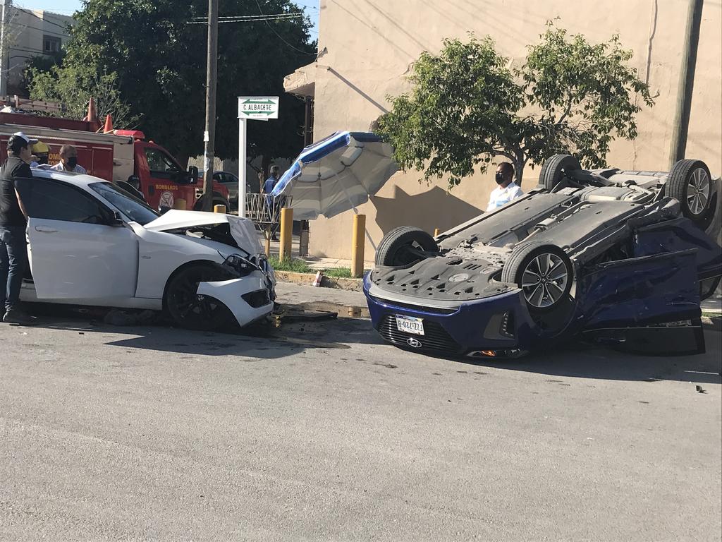 Los primeros peritajes indicaron que un vehículo BMW, color blanco, de reciente modelo, que era conducido por Orlando Uriel de 34 años, se desplazaba con preferencia por la avenida Cádiz.
(EL SIGLO DE TORREÓN)